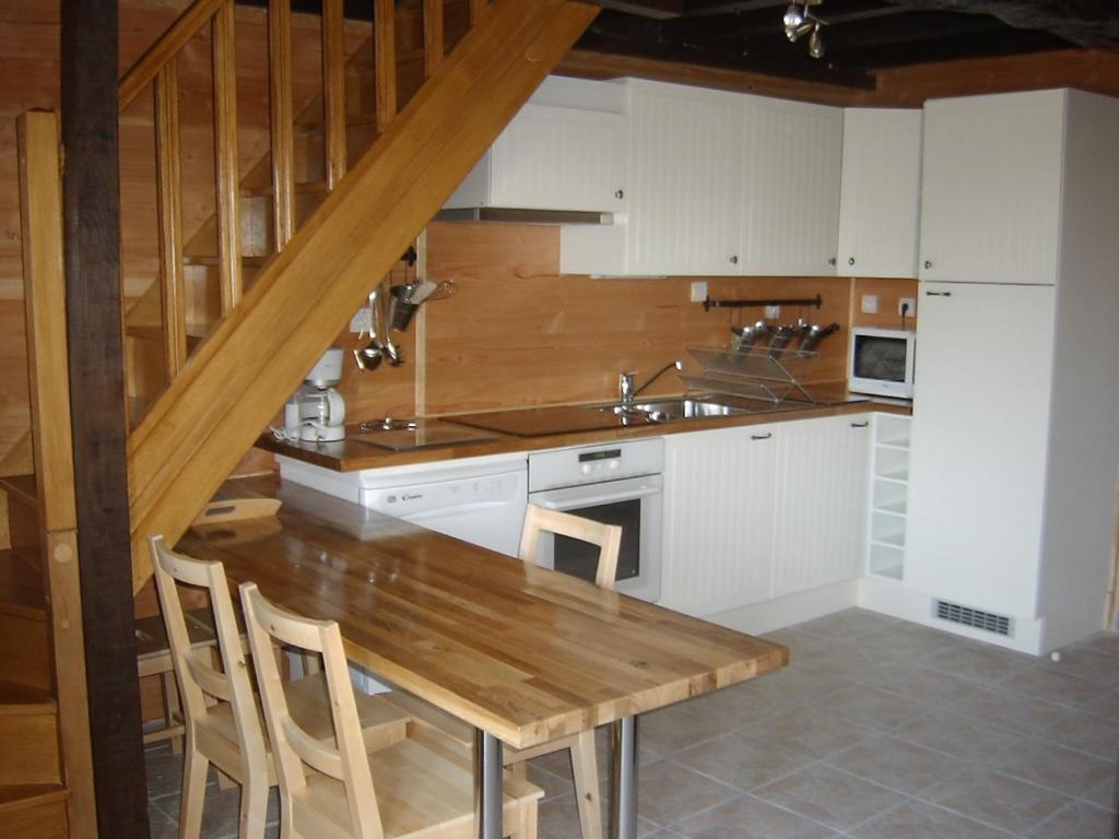 Gites Au Clos Du Lit Saint-Aaron Habitación foto
